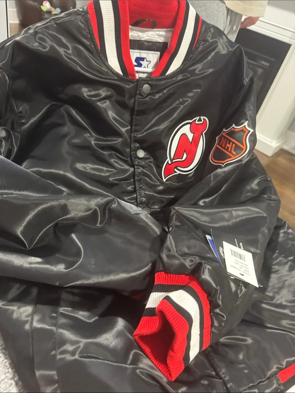 STARTER Black & Red New Jersey Devils Satin Bomber Jacket